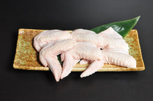 画像をギャラリービューアに読み込む, 信玄どり 手羽先。どんな料理にでも使える万能な手羽先。皮面をパリッと中はジューシーに焼いた塩焼きが一番おすすめの食べ方です!鶏肉/信玄どり/通販/お取り寄せ/全国配送/熟成/手捌き/鳥しげオンラインショップ